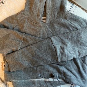 Gym shark crop hoodie